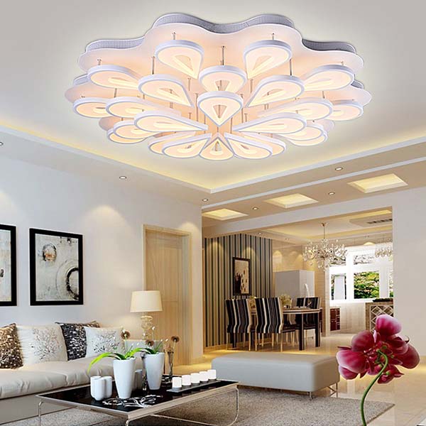 25Heads ‘Peafowl Feathers' Ceiling Light